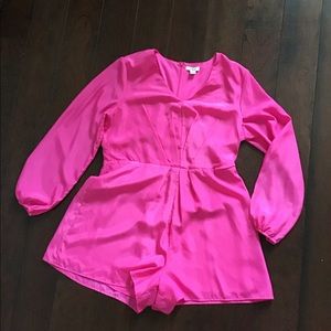 Super Cute Cato pink short romper sz 16